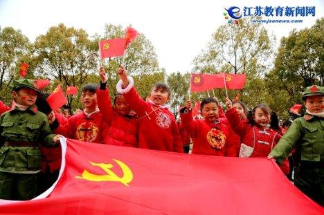 如何看待大家越来越不愿意就地过节？游戏画面